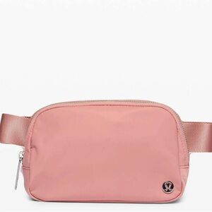 Lululemon belt bag 1L